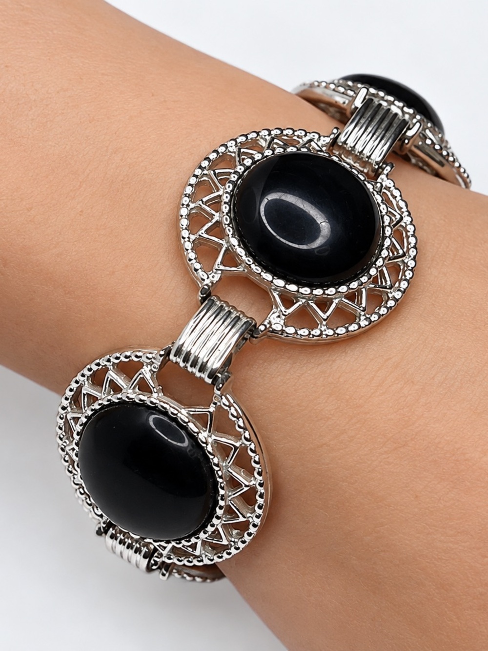 Vintage 1970 Sarah Coventry Jet Set Black Cabochon Bracelet Silver Tone